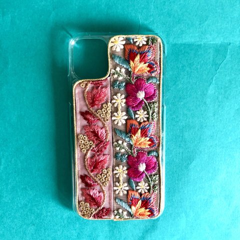 iPhone11 スマホケース　インド刺繍リボン　15×17.5cm