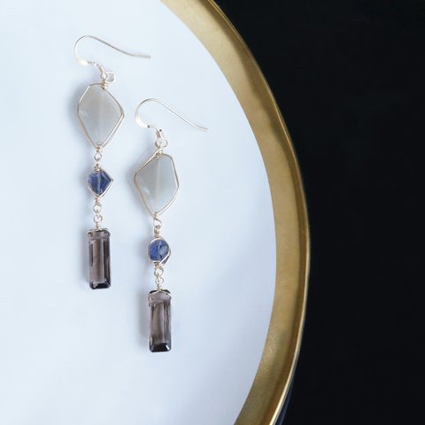 【14KGF】Grey Moon Stone,Iolite,Smoky Quartz Dangling Earrings