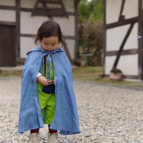 カンフィーリネン 〜見習い魔法使いのマント〜 /  子供服 日差し ブルー ベビー キッズ ペンギンのおしり ケープ ローブ