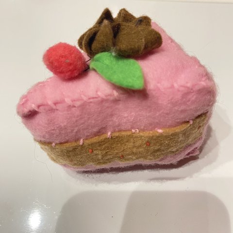 フェルトのケーキ