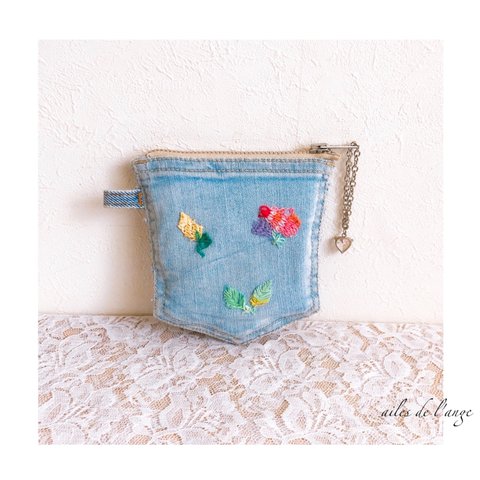 【SOLDOUT】no.651 - jeans pocket remake ＊ embroidery makeup porch