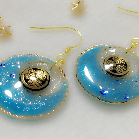 販売×2🌜夏よかも〜ん✨ 家紋( 月と太陽)🌛樹脂フック又はイヤリング可能