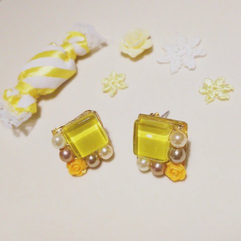 Vitamin Yellow☆ガラスタイルピアス