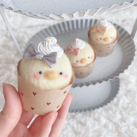 ＊再販2＊🧁 ひよこ カップケーキ の マスコット 🧁