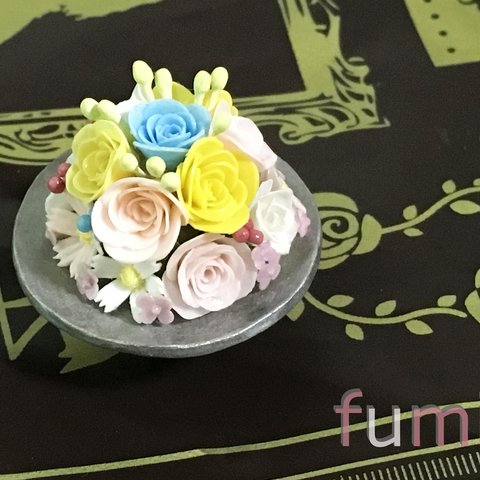 薔薇のミニチュアフラワーアレンジメント