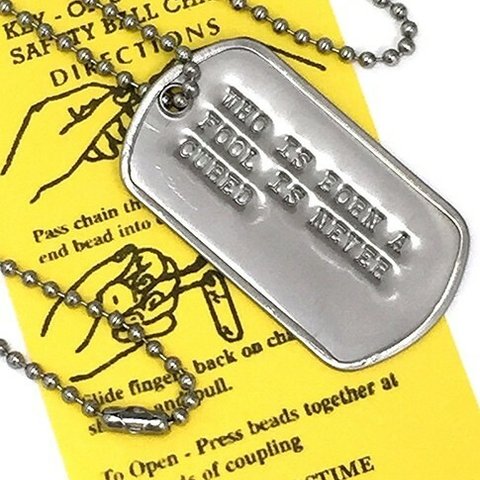 名言 DOGTAG ドッグタグ 馬鹿は死ななきゃ直らない DP-058 USA 新品