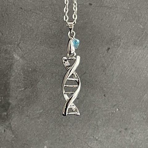 DNA ネックレス ワガママな遺伝子