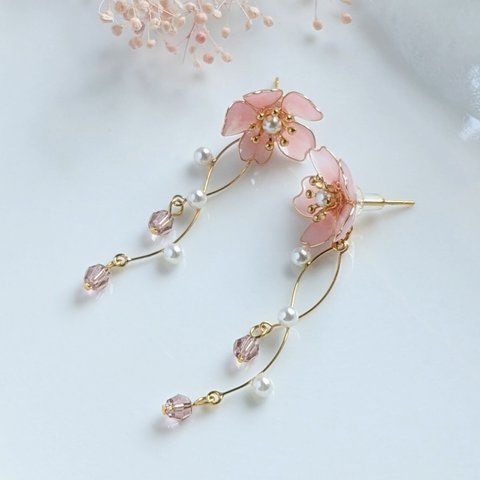 1輪の桜ピアス