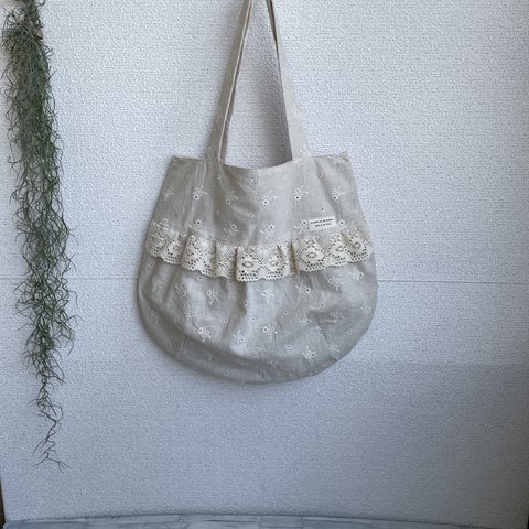 まあるいグラニーバッグ　刺繍　花