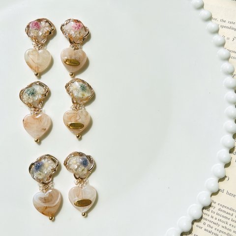 新作♡ハート デザイン×マーブルカラー×淡水パール×かすみ草 レジン イヤリング ピアス アクセサリー バレンタイン