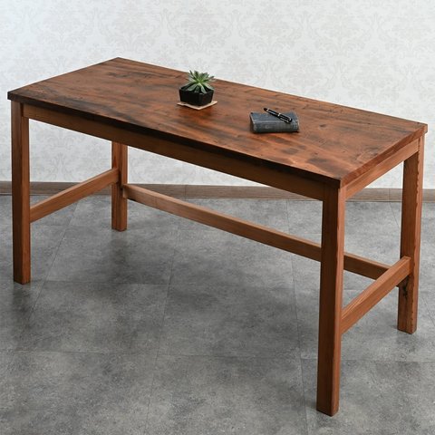 古材で作ったテーブル　木材_天板：桂の木（かつら）／脚部：杉材（すぎ）