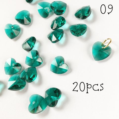 【送料無料】 Crystal Heart 20pcs＊09 Emerald 