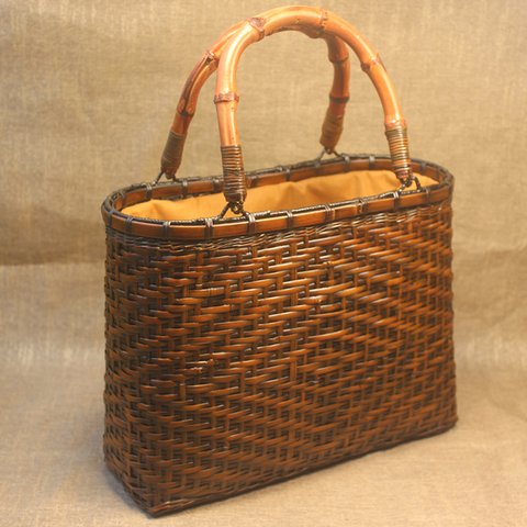 可愛い新品　自然竹編み上げカゴバック　 手作り藤バックバスケット　ナチュラル買い物カゴ　収納バッグ 　