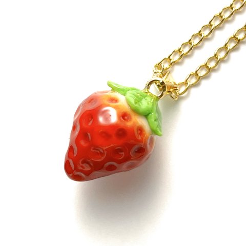 採れたていちごペンダント🍓(Mサイズ)《strawberry pendant》《strawberry necklace》