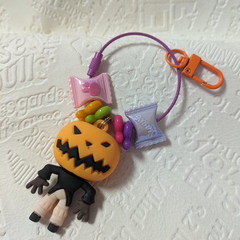 ハロウィン限定キーホルダー　おばけかぼちゃ02