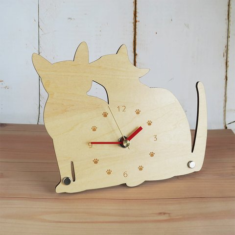 ラブラブ猫ちゃん 木製時計　置時計/掛け時計