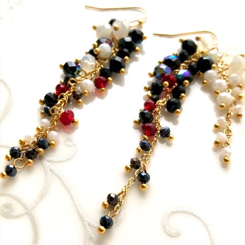 glass beads  Black&White  pierce or earrings