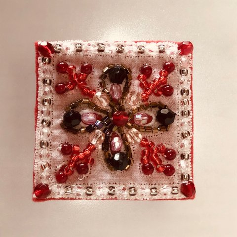 ビーズ刺繍 ブローチmini