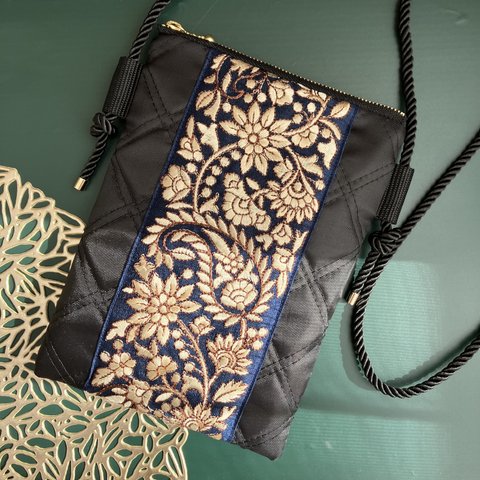 インド刺繍リボン＊スマホショルダー　スマホポシェット