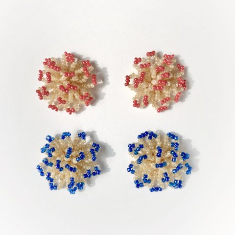 ✺ ビーズ刺繍 ✺ ぷりぷり サンゴ の ビーズピアス イヤリング