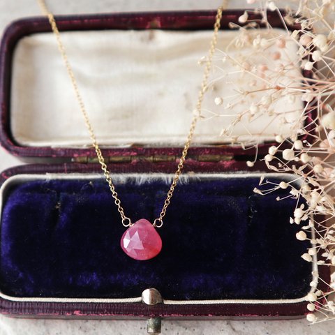 【14kgf】宝石質ピンクサファイアの一粒ネックレス (マロンカット)＊9月誕生石