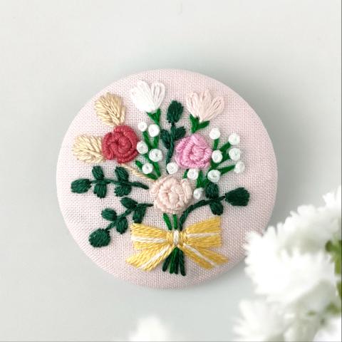 レトロなバラの花束刺繍ブローチ