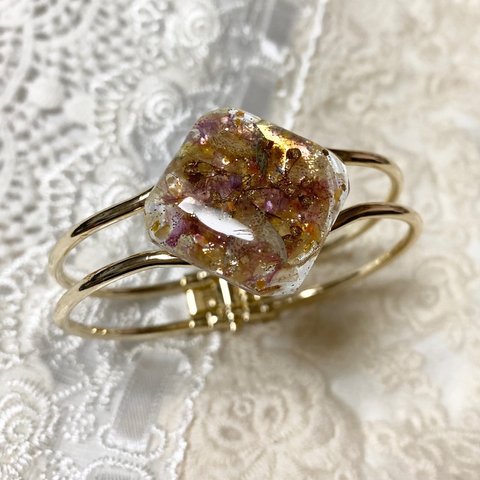 紫陽花&かすみ草&スターチス🏵レジンバングル ブレスレット　ゴールド　パープル