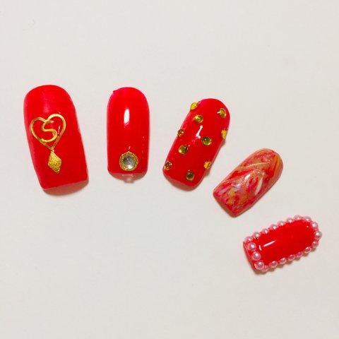 ✴︎red✴︎アートネイルチップ