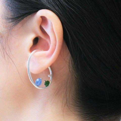 天然石シルバーイヤーカフ  litrík ear cuff：カイヤナイト、クロムダイオプサイド、パール