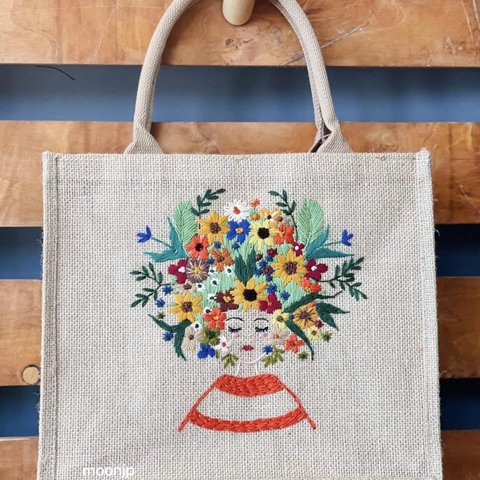 手刺繍　麻バッグ　エコバッグ