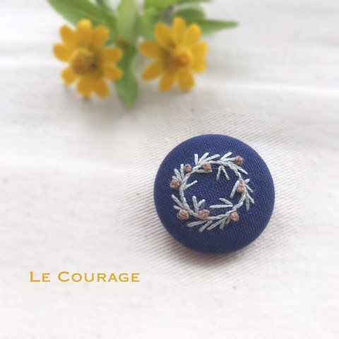 【mini】花かんむりの刺繍ブローチ(茶色)