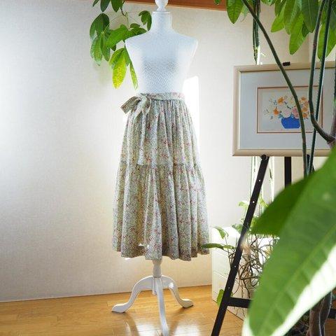 淡いグリーンの上品で癒しの2段ギャザースカート(ﾎﾟｹｯﾄ１つ付き)　日本製の上質綿100％　<1点もの>　⁂送料無料