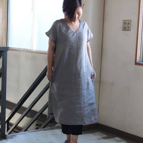 ［真夏SALE］LINEN＊フレンチスリーブV襟ワンピース　フレンチリネン ダークグレージュ