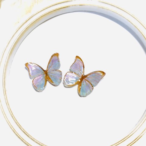 モルフォ蝶のスタッドピアス　茶縁　オーロラ　サージカルステンレス　クリップイヤリング