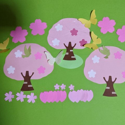 壁面飾り　春　桜の木