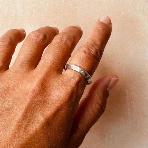 トライアングルシルバーリングsilver950スタンプワーク彫金指輪インディアンジュエリー三角形人気