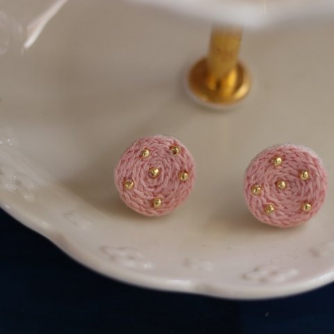 イチゴ味【ピアス/イヤリング】 刺繍アクセサリー