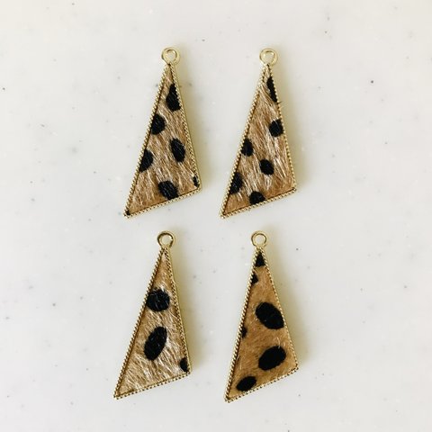 Brown Leopard Fur Triangle Pendant Tops