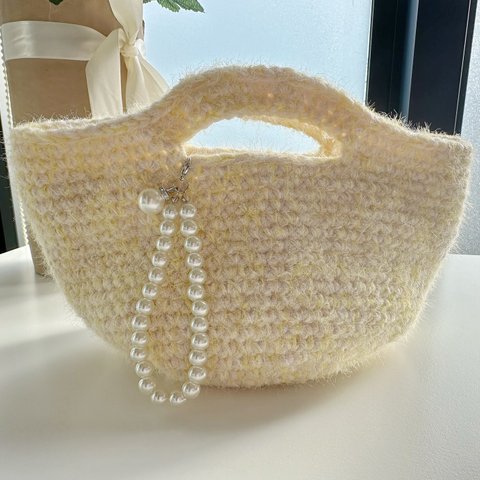 可愛い手編み　ハンドメイド　クロシェ編み　パールバッグ