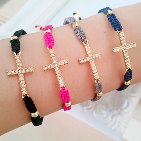 cross bracelet