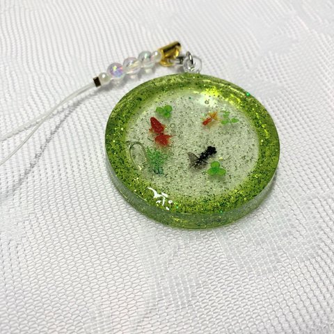 金魚池のキーホルダー