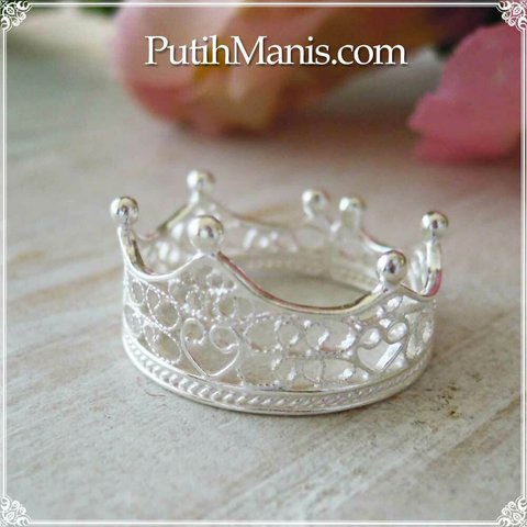 王冠・ティアラのリング 透かしの銀線細工が美しい　silver925（r-04-si)