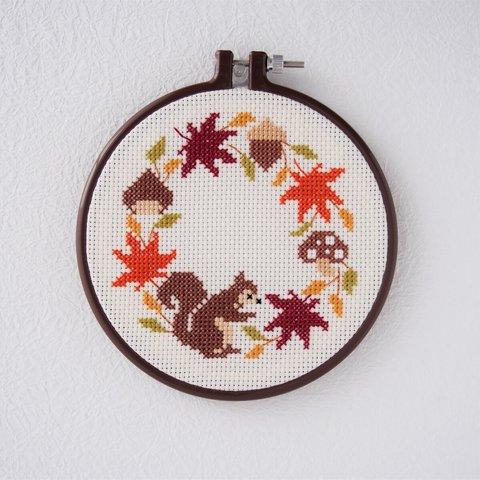 秋　刺繍