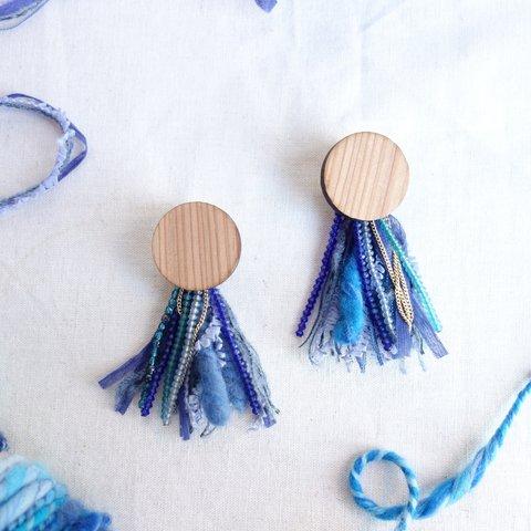 double yarn -blue- [ピアス]
