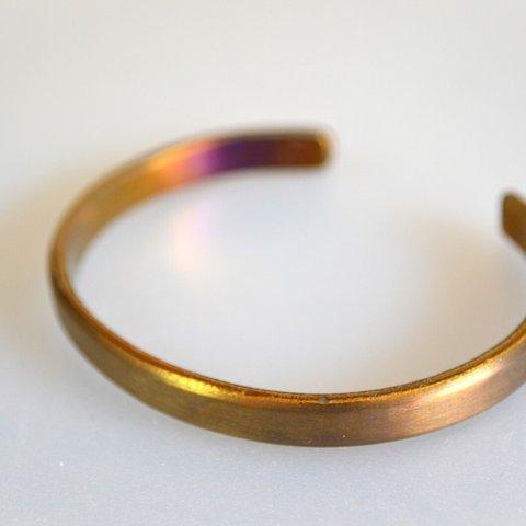 Titanium bangle・純チタンバングル・マットゴールド５９mm・楕円形モデル