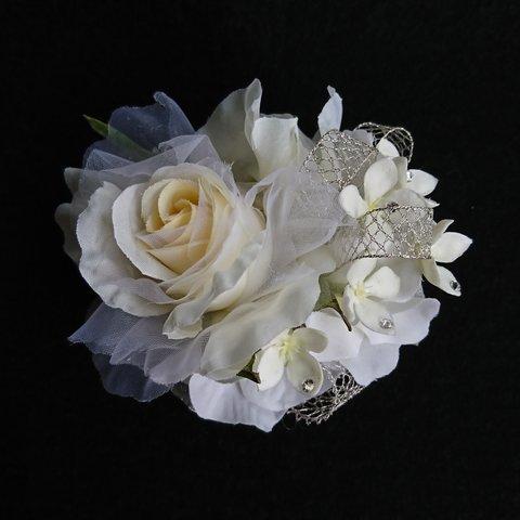 rose corsage  (オフホワイト)