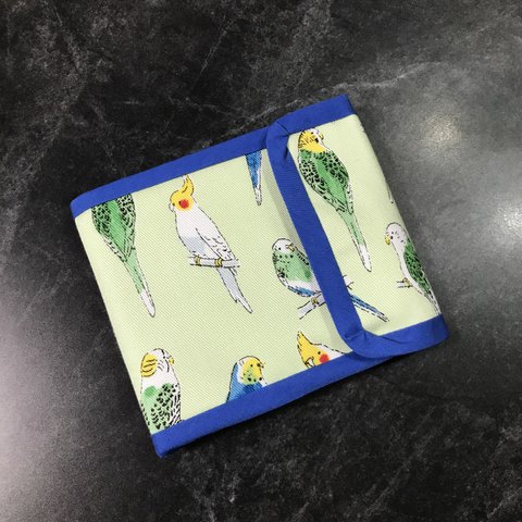 ★布製折財布★　インコ