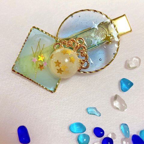 水色スター　レジン　ヘアピン