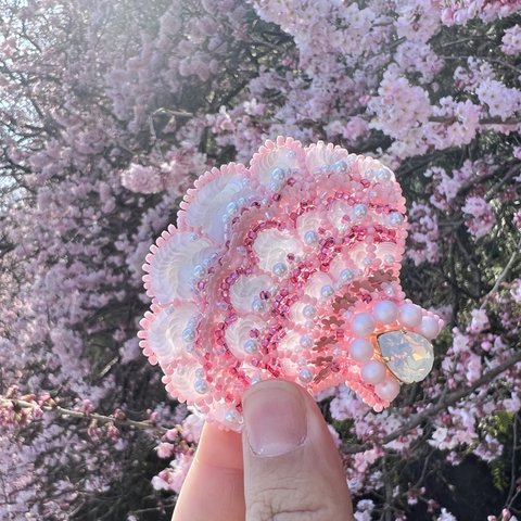 【桜マカロンピンク】Venusの貝　オートクチュール刺繍ブローチ　