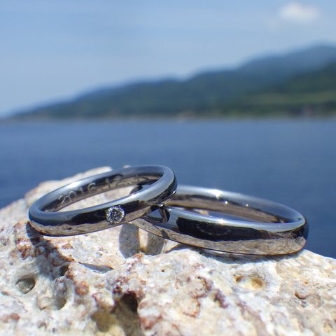 【金属アレルギー対応】 永遠の定番！ダイヤモンドが輝くタンタルの結婚指輪